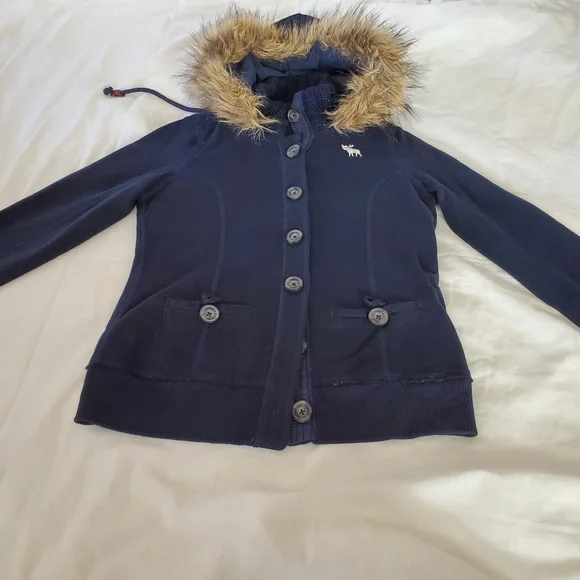 Jacket - Picture 1 of 16